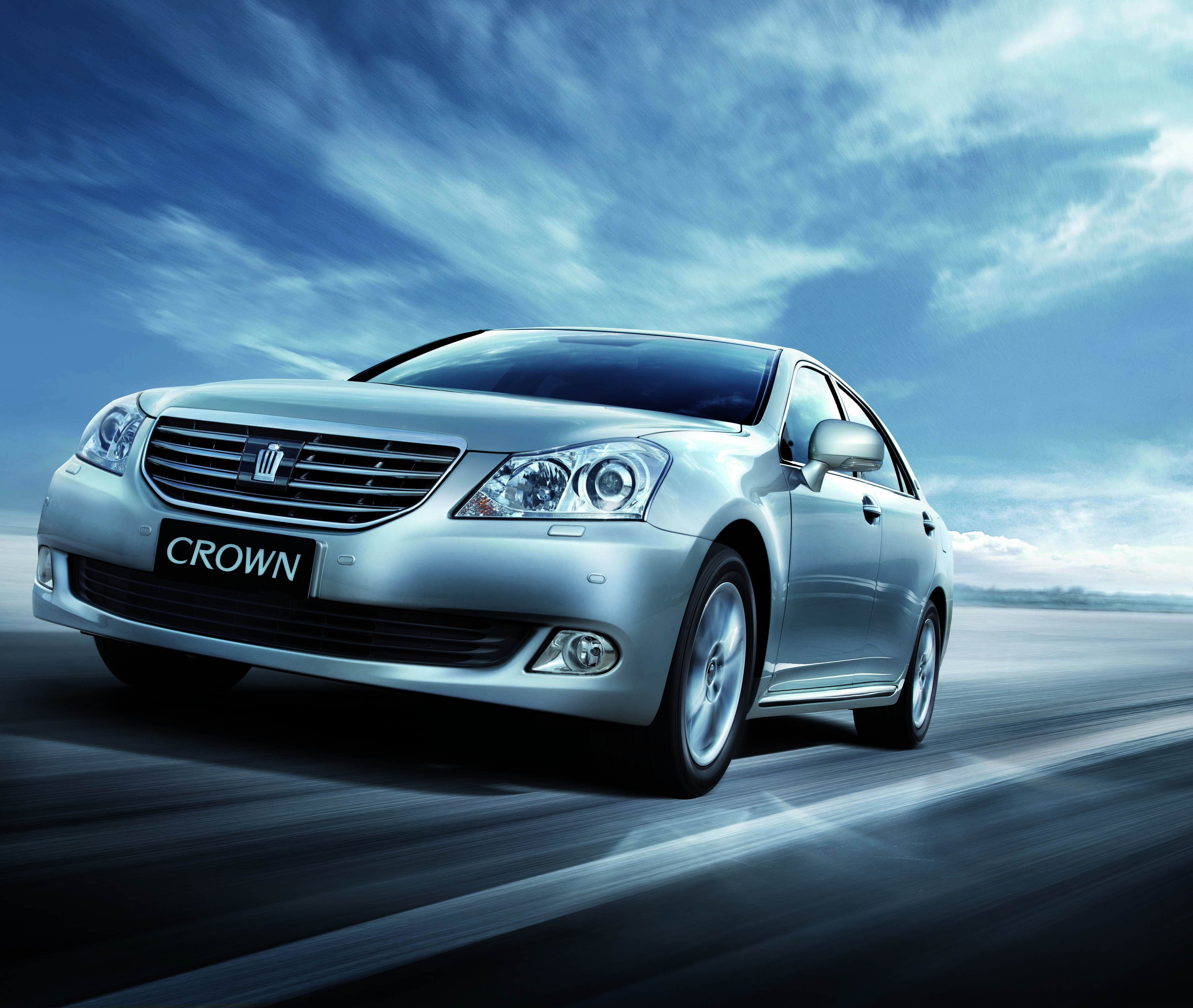 新皇冠2.5 v6 royal 手自一体_新闻网汽车