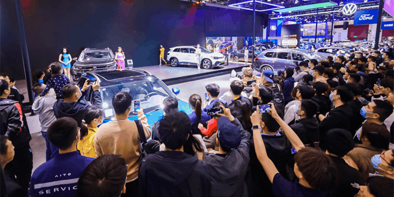 青岛国际车展：吉利全新智能SUV博越COOL正式上市